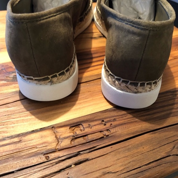 Vince Camuto Suede Slip-On Sneaker Olive Army Green NWT - Picture 5 of 8